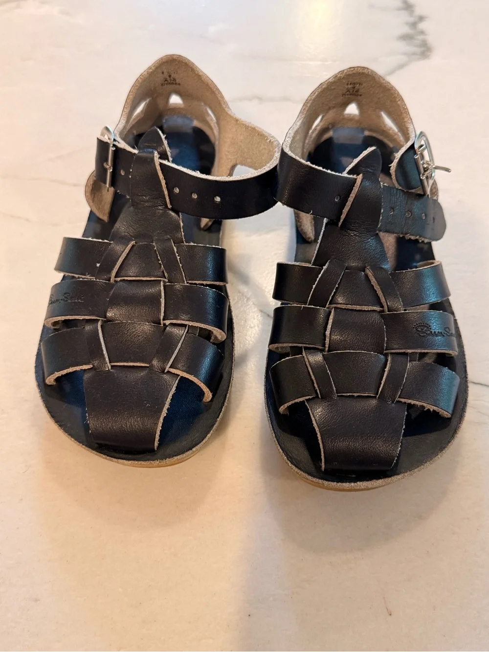 Saltwater sandals 9
